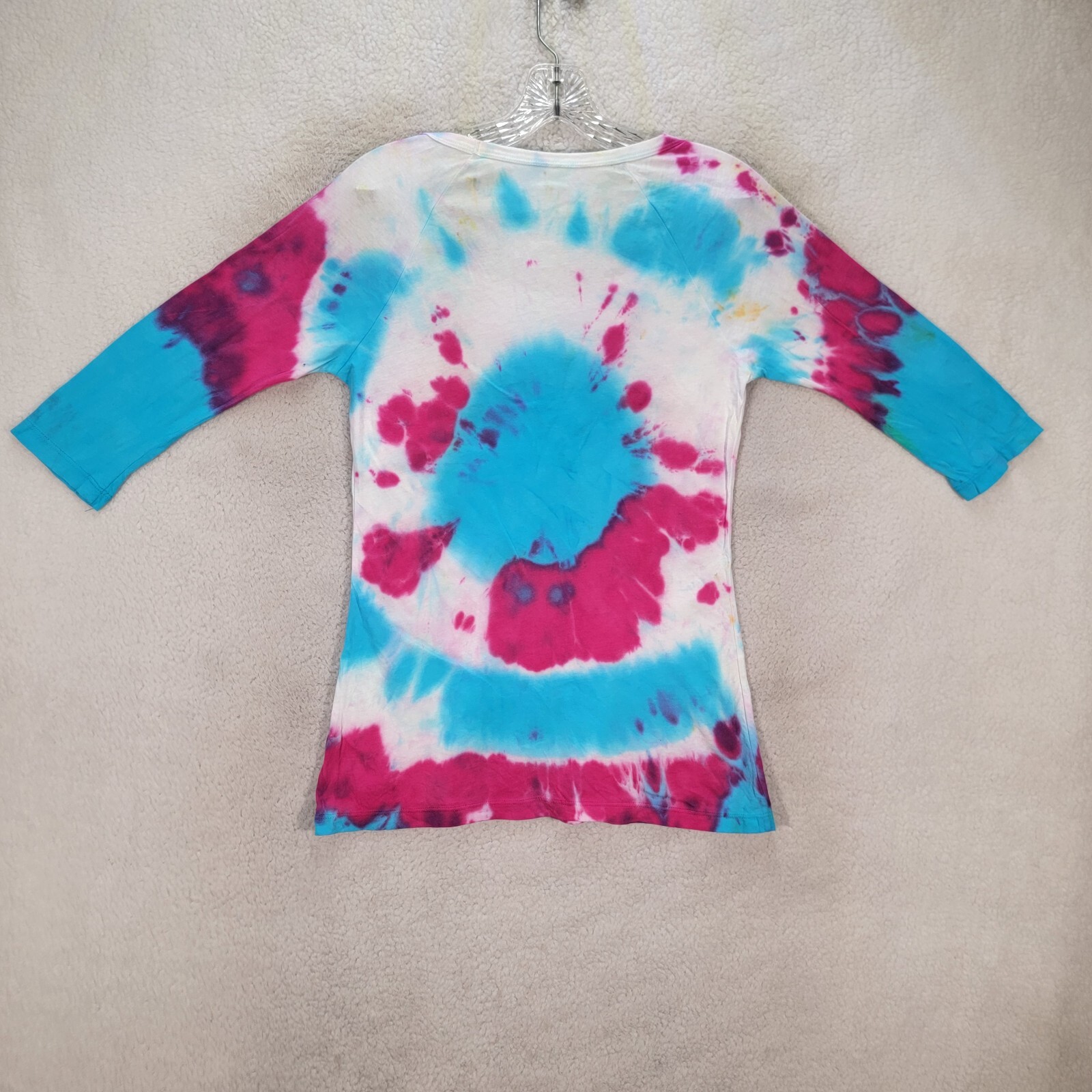 Its Out of LA Magenta Tie Dye Graphic Tee Scoop Neck Extra Slim T Shirt Size M