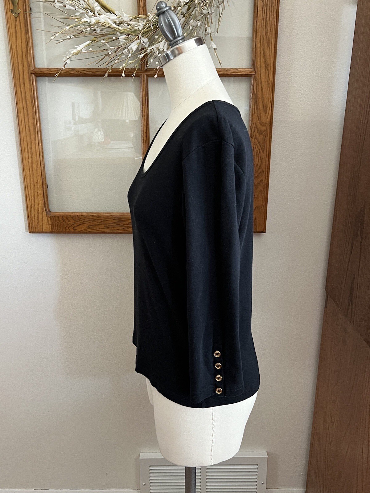 Chaps Classics Women’s M Black 100% Cotton Shirt 3/4 Sleeves Gold Tone Buttons
