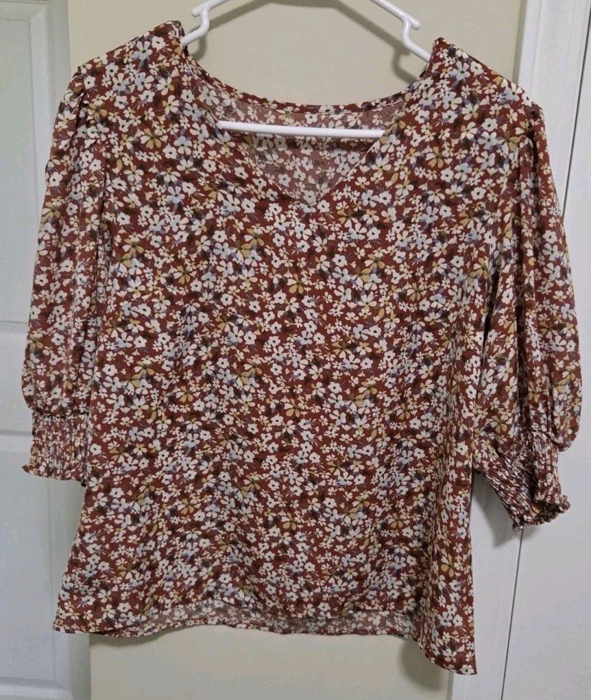 Ladies Multicolor Ditsy Floral Print Shirred Puff Sleeves Blouse Medium