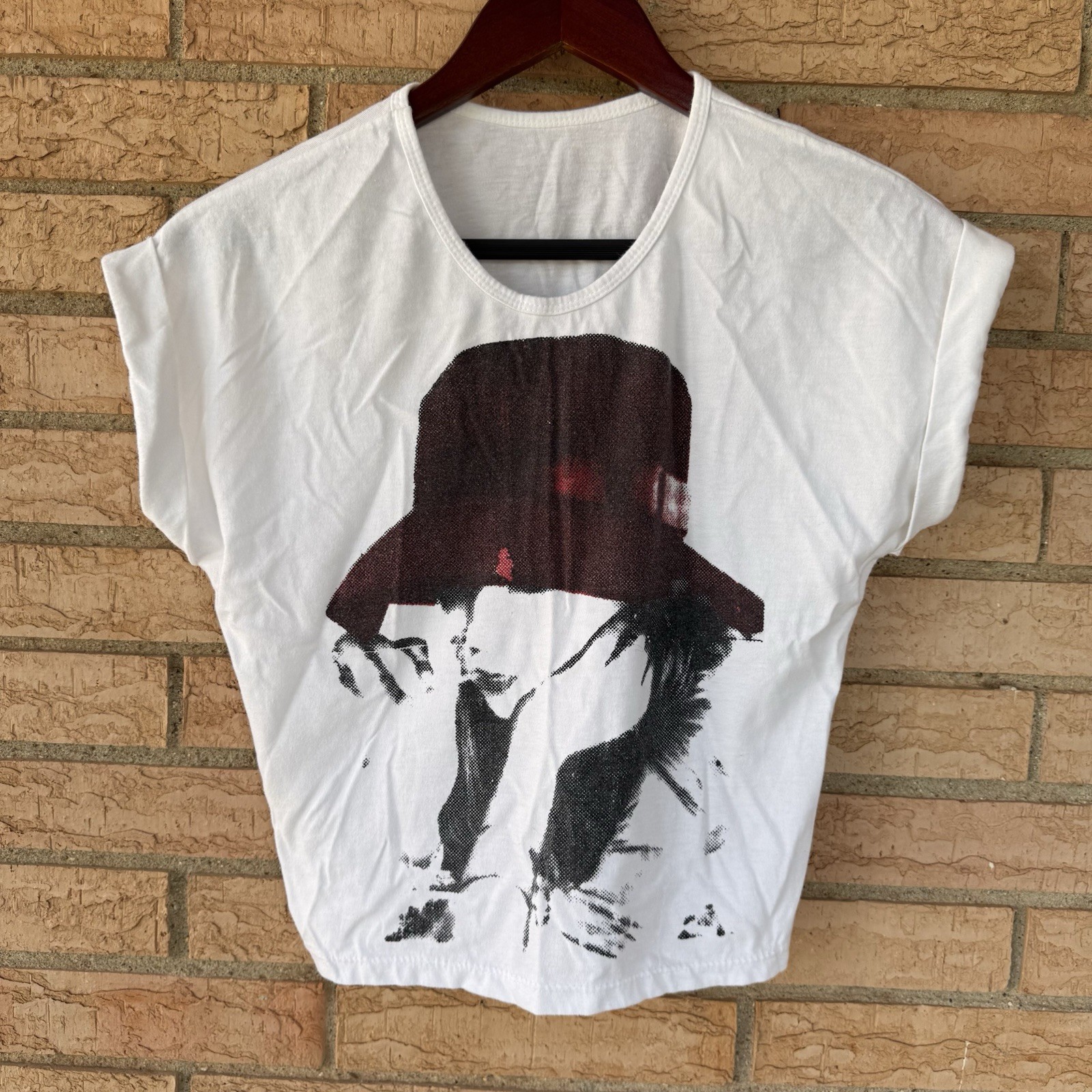 Girl in Red Buck Hat dolman top t-shirt rolled sleeve size XS Small pointillism
