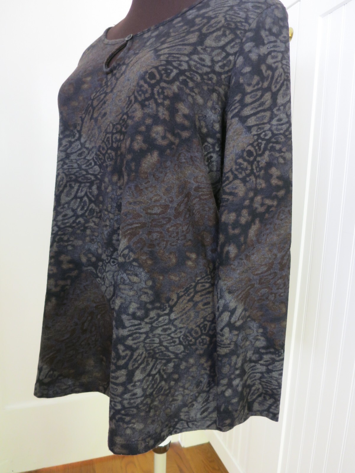 Apropos Nomadic Traders Brown Cheetah Tie Dye Long Sleeve Pull Over Knit Top Med