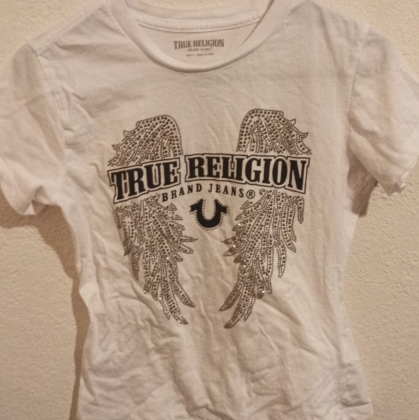 True Religion Women’s White Rhinestone Angel Wings Logo Graphic Tee Size S