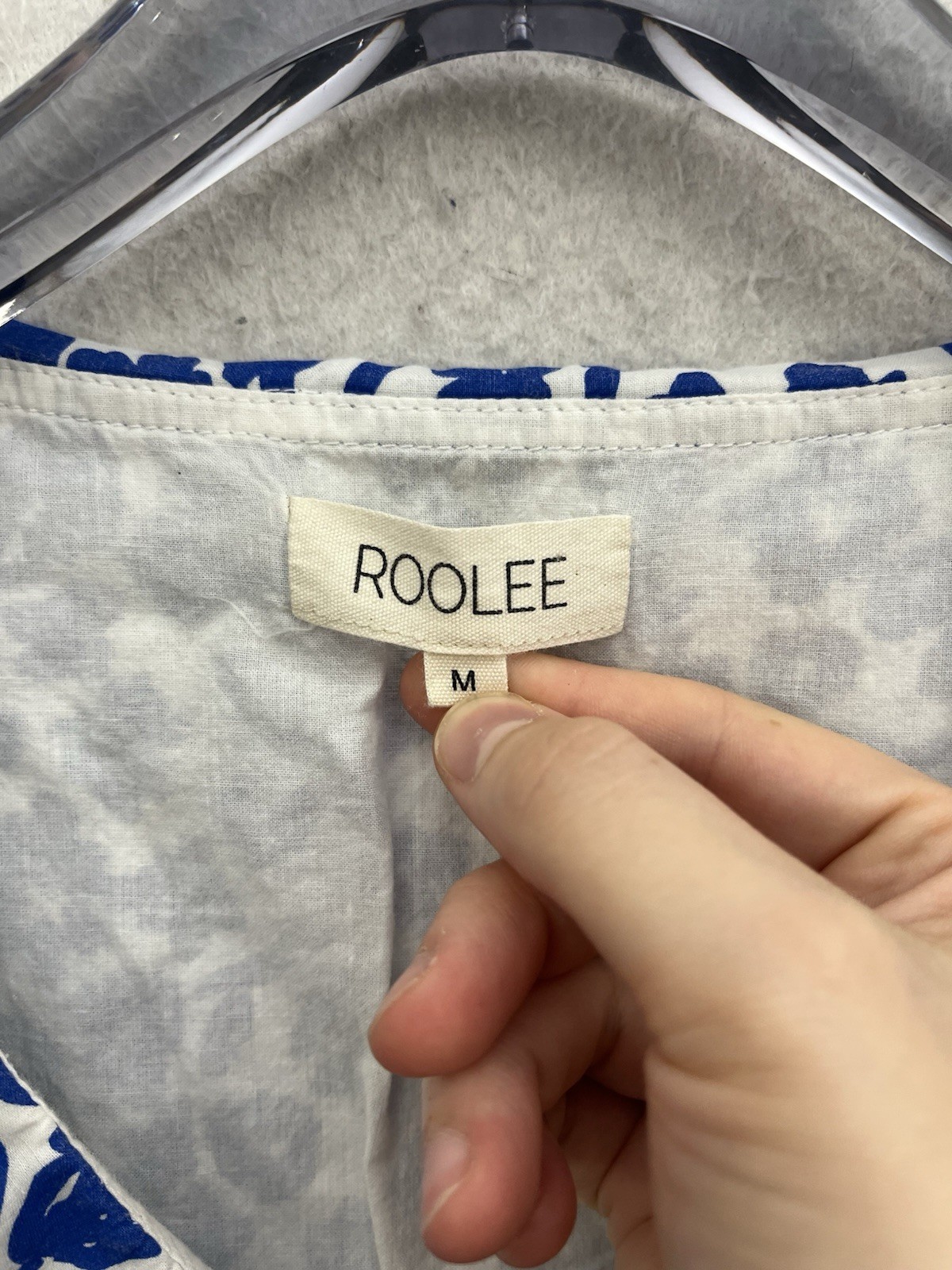 Roolee Top Women’s Medium Blue White Floral Cottagecore Feminine Collared