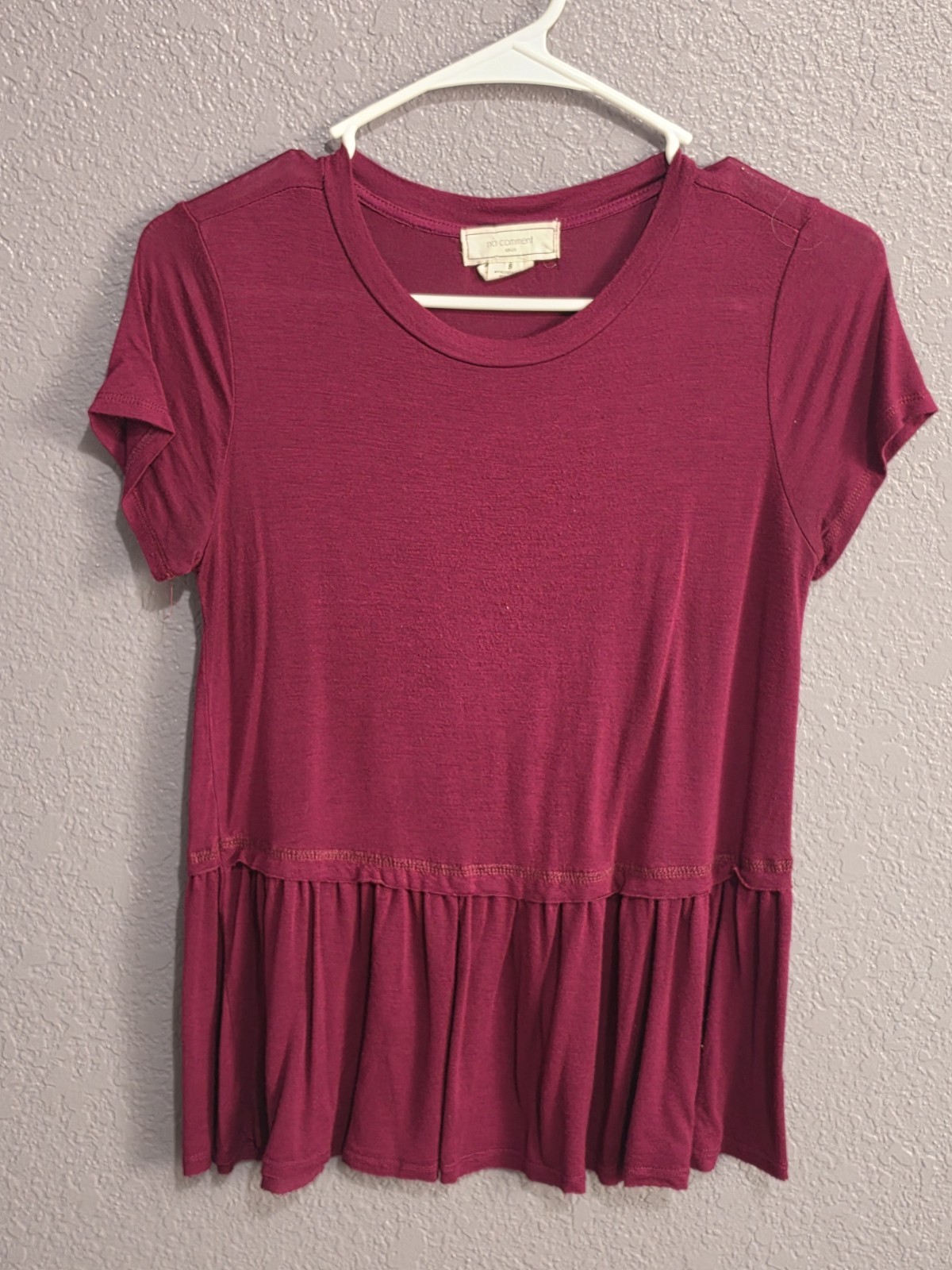 No Comment NY-LA Womens burgundy Top Short Sleeve Crew Neck Shirt Large
