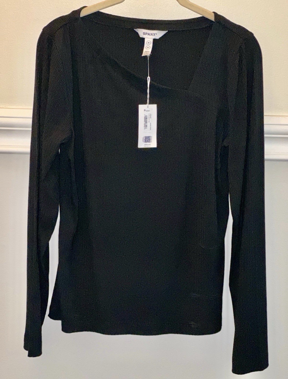 SPANX Asymmetric Neck Rib T-Shirt Classic Black sz MEDIUM 20990R Layering NWT