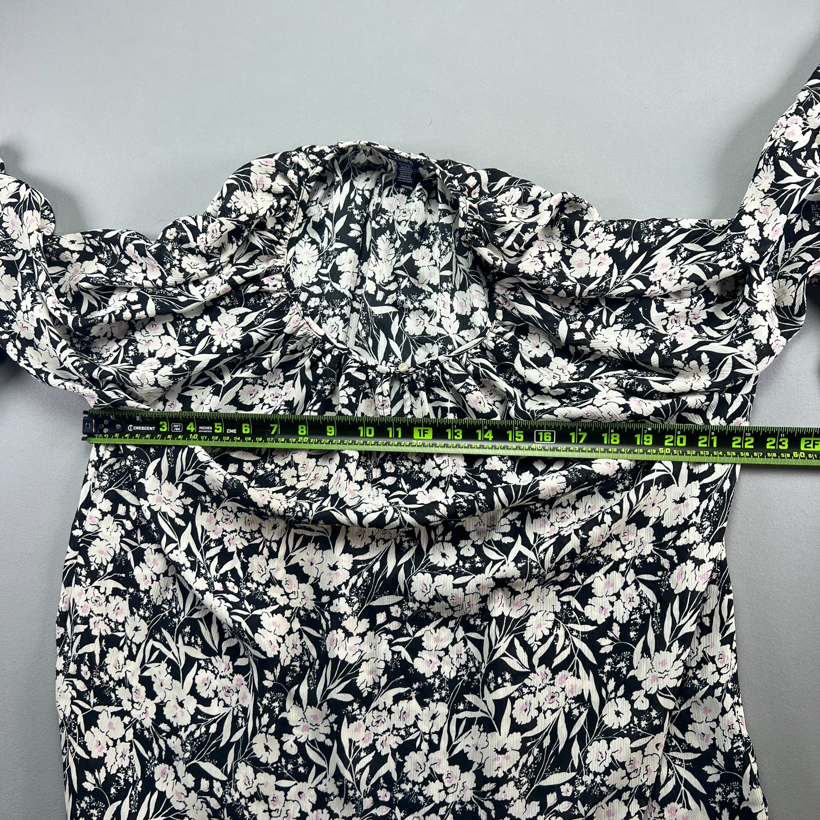 Chaps Peasant Blouse Top Womens XL Black White Floral Flowy Ruffle Bell Sleeves