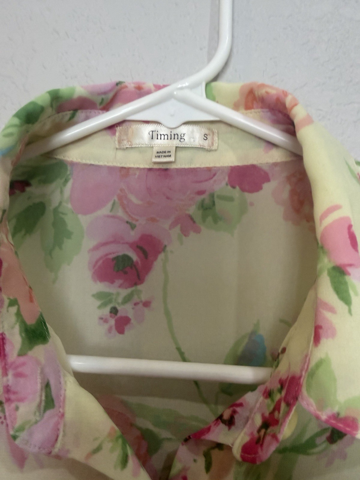 Timing Multicolor Floral Sheer Collared Button Front Long Sleeve Blouse S
