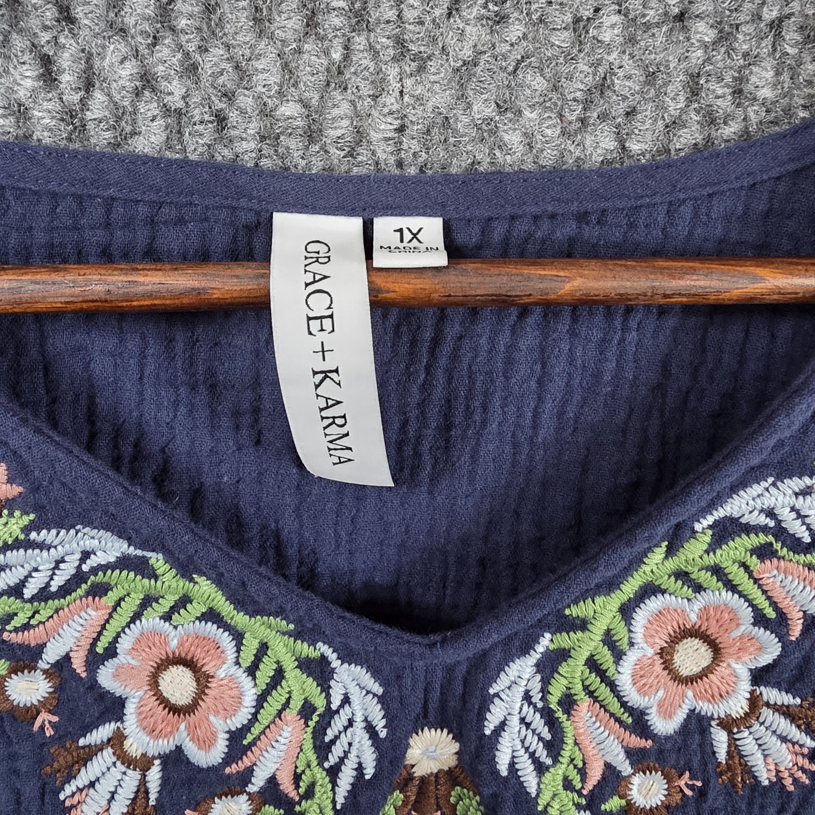 Grace+Karma Floral Boho Peasant Top Womens XL Blue Embroidered Quilted Garden