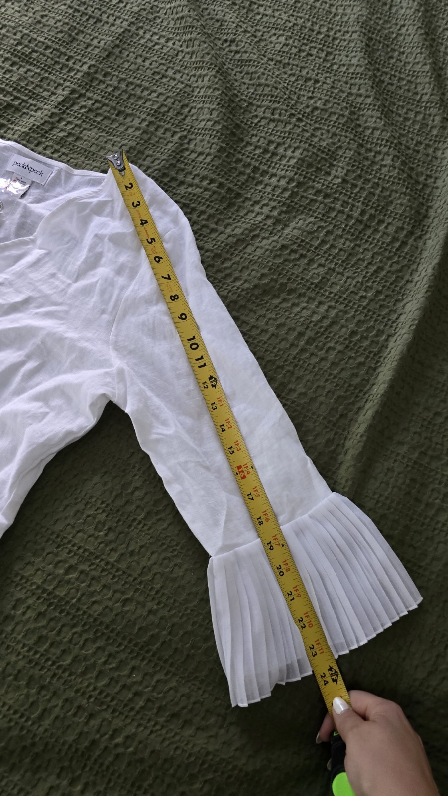 Peck & Peck White Linen Blend Top L NWT Boho Tiered Pleated Bell Sleeve Blouse