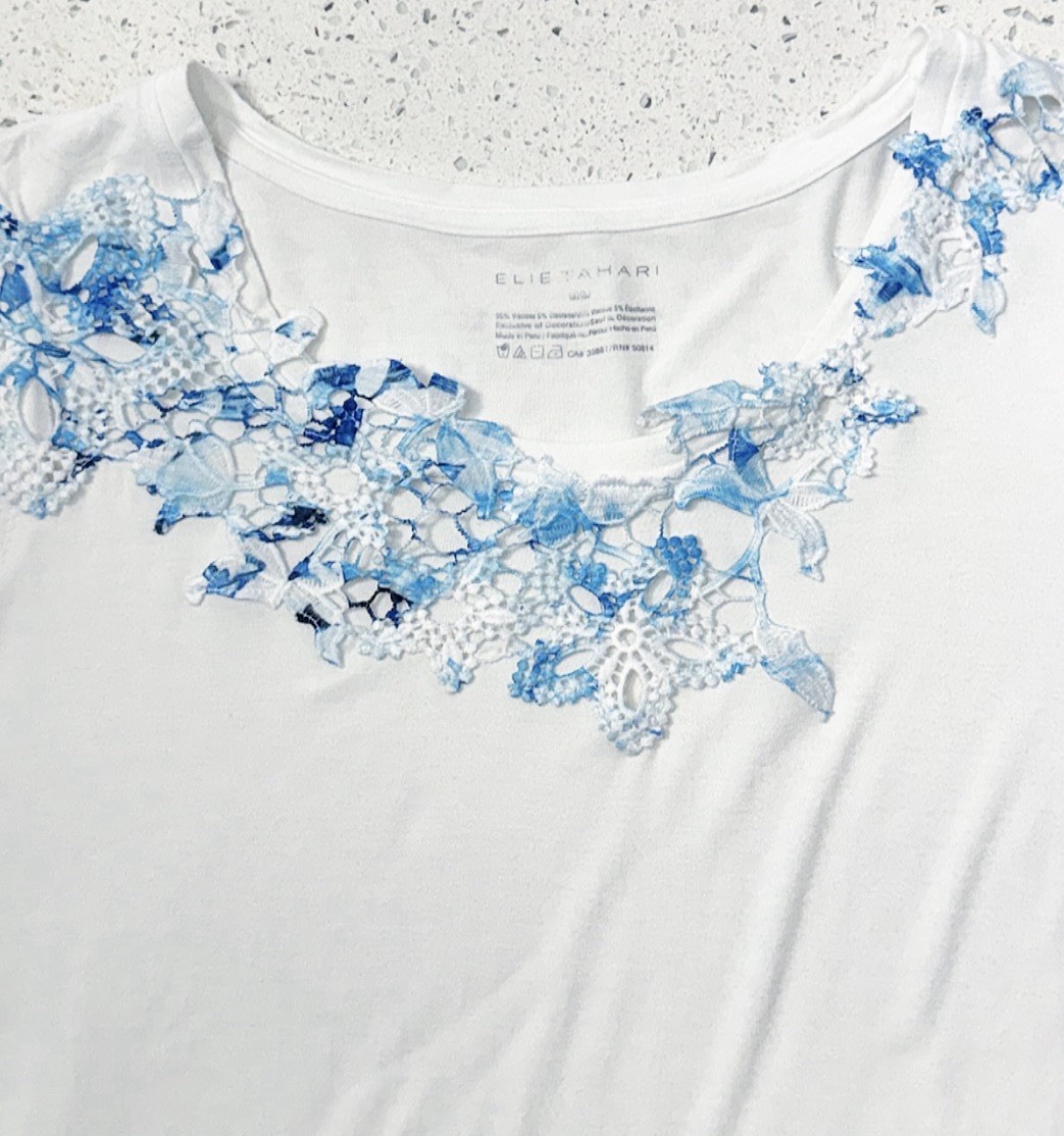 Elie Tahari Top Blouse Women M White Blue Floral Lace Applique Short Sleeve