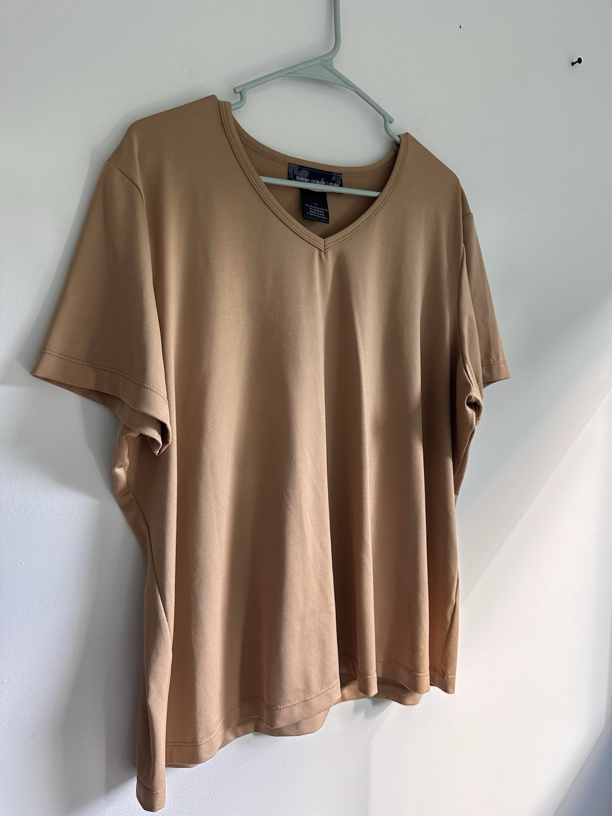 Vintage Susan Graver Style V-Neck Tan Tee Silky Stretch Size 1X