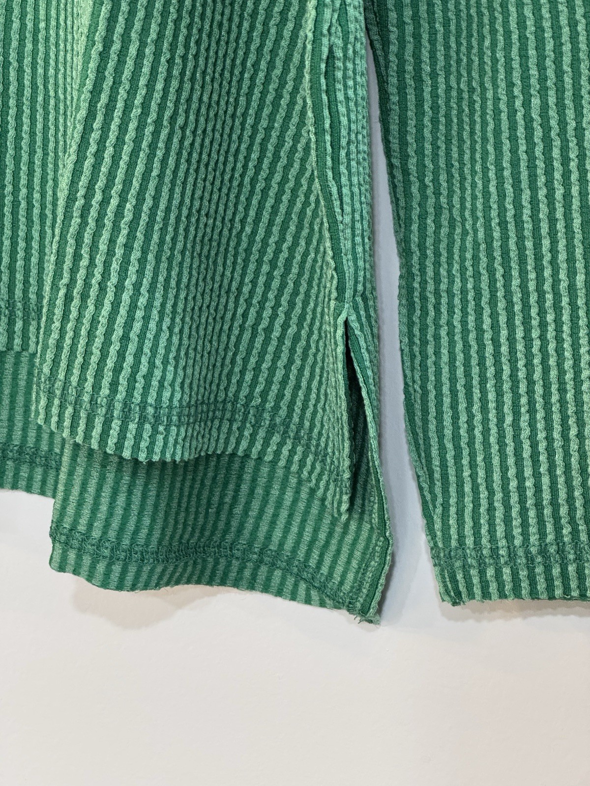 NWT Green Zenana Raised Rib Long Sleeve Top Style #RTL-8452A – S/M or L/XL