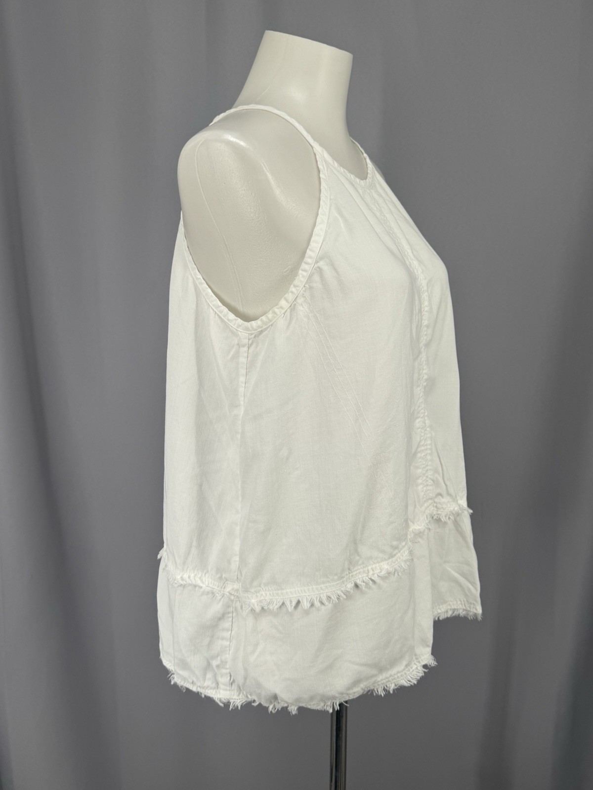 Cloth & Stone Tank Top Womens Medium White Raw Hem Flowy Boho Coastal Beach