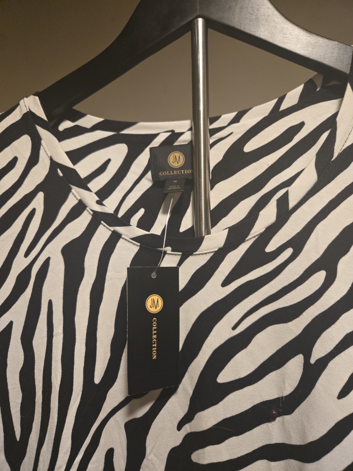 Beautiful NWT Zebra Striped Summer Blouse Medium Women’s