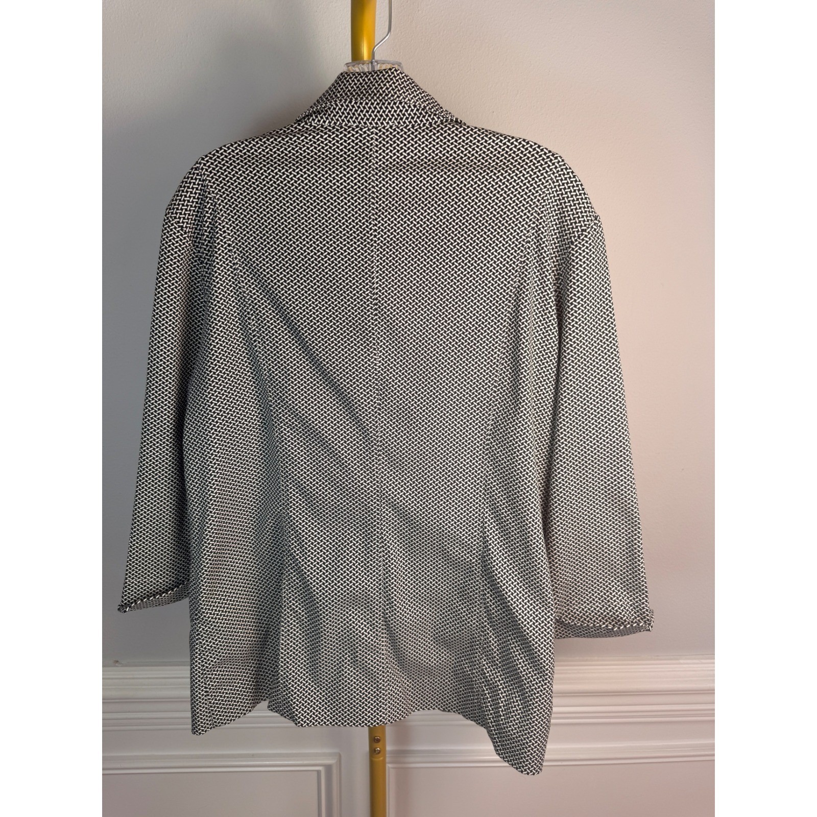 Black White Geometric Button Front Blouse XL Rayon Stretch Career Office USA