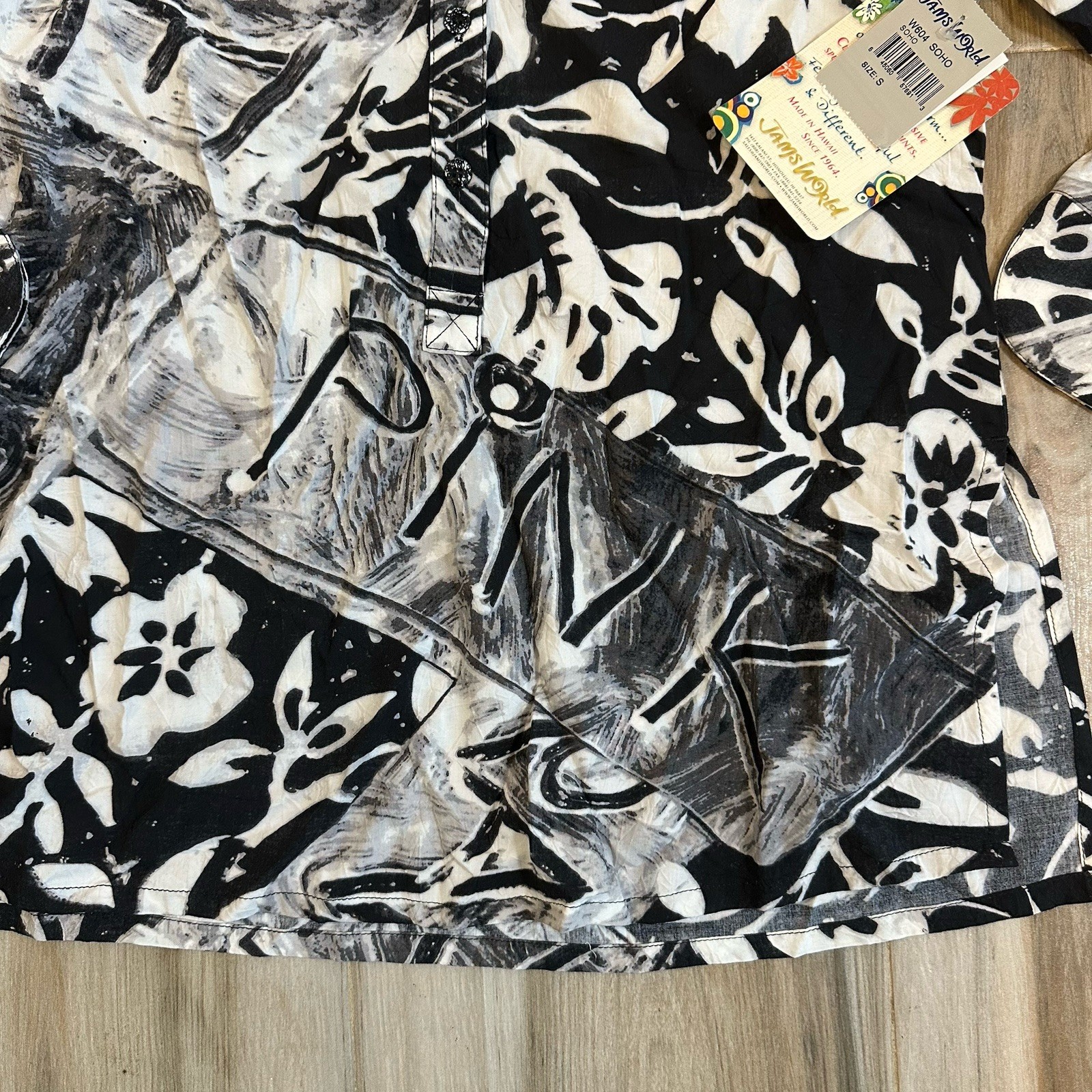 NWT VTG Jams World Shirt SZ Small Soho Tunic Button Front Graphic Pullover Beach