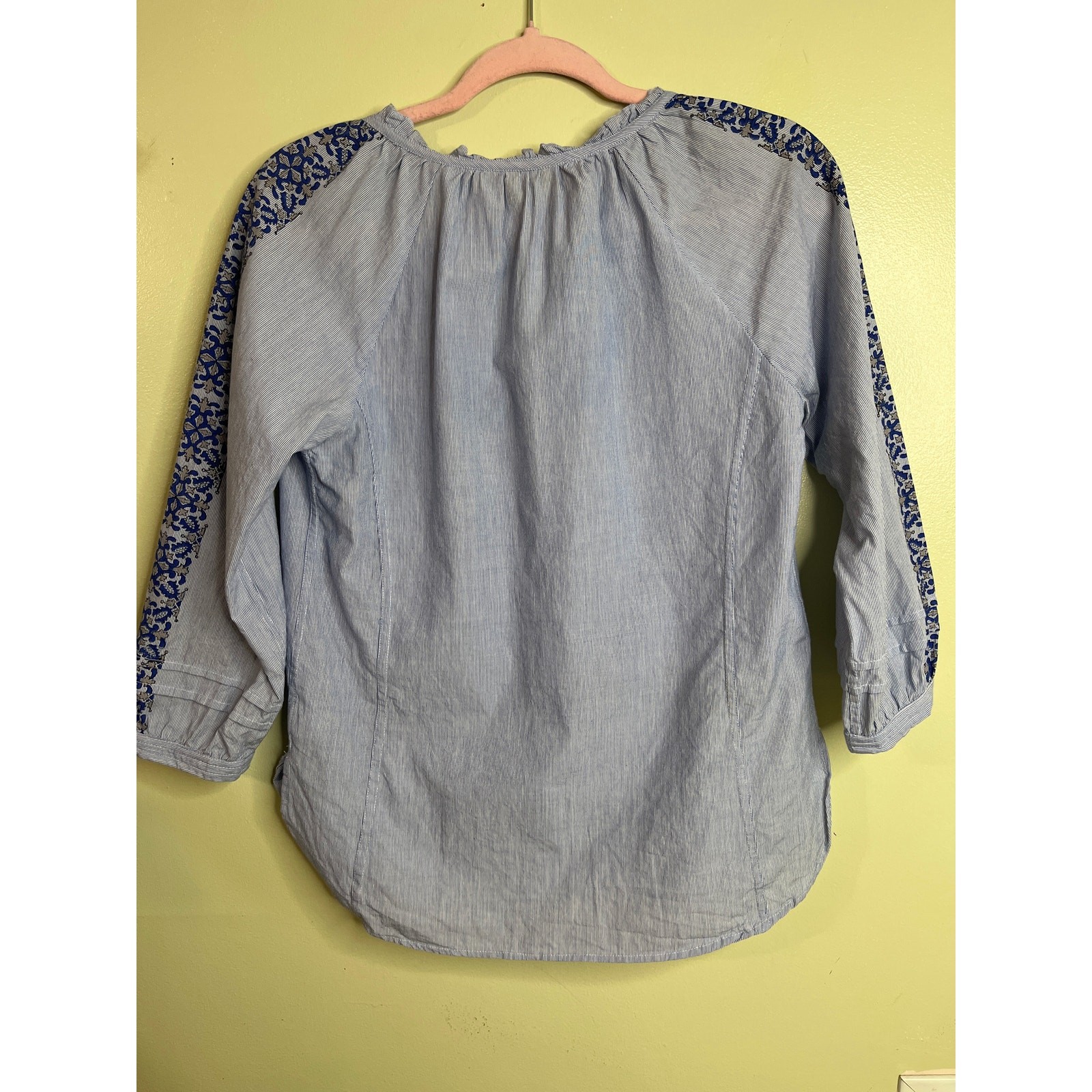 Roller Rabbit Womens Top Blue Striped V Neck Blouse Floral 3/4 Sleeve, Size XS