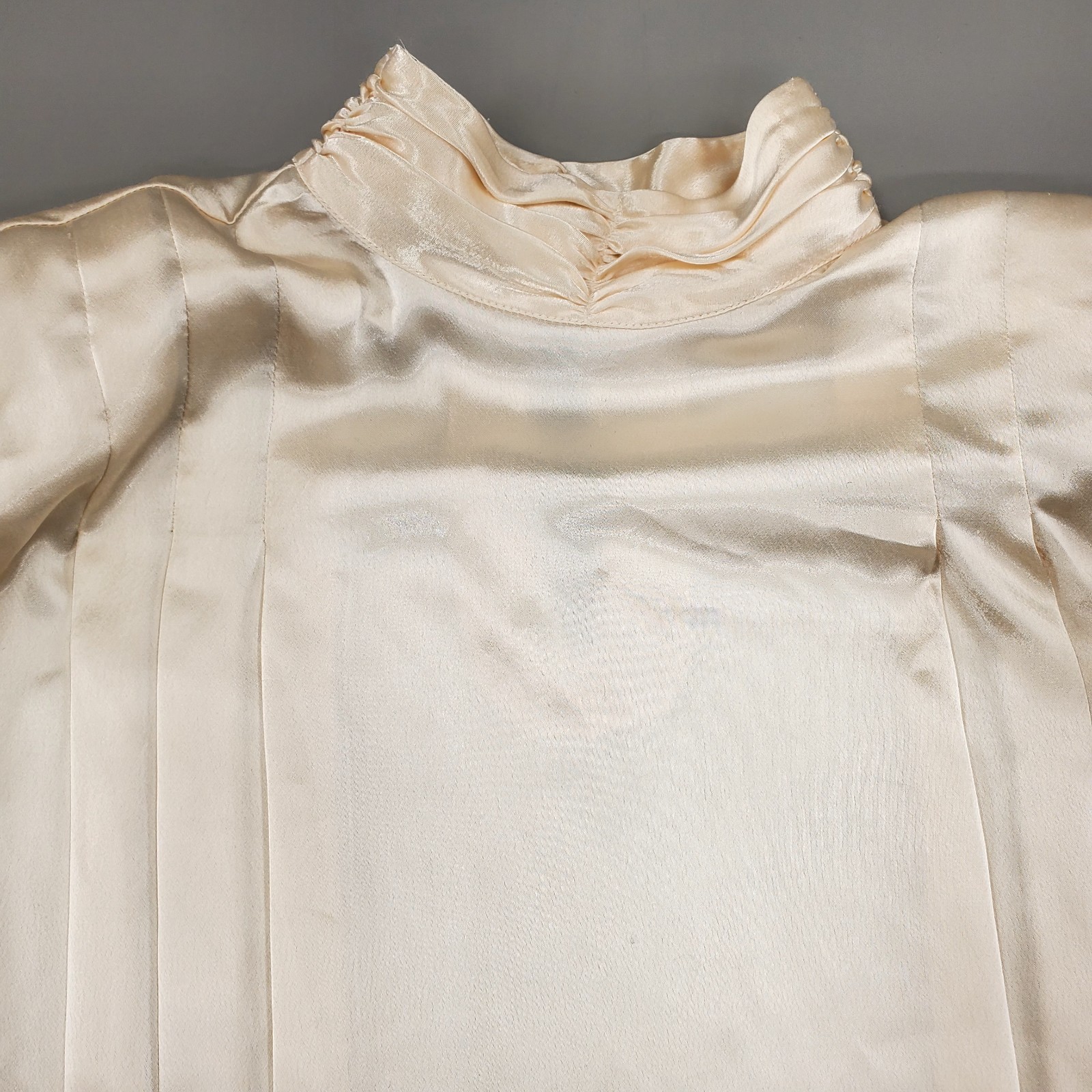 Vtg 80s 90s Sz 16 Ivory Satin Pintucked Front High Neck Top Edwardian Secretary