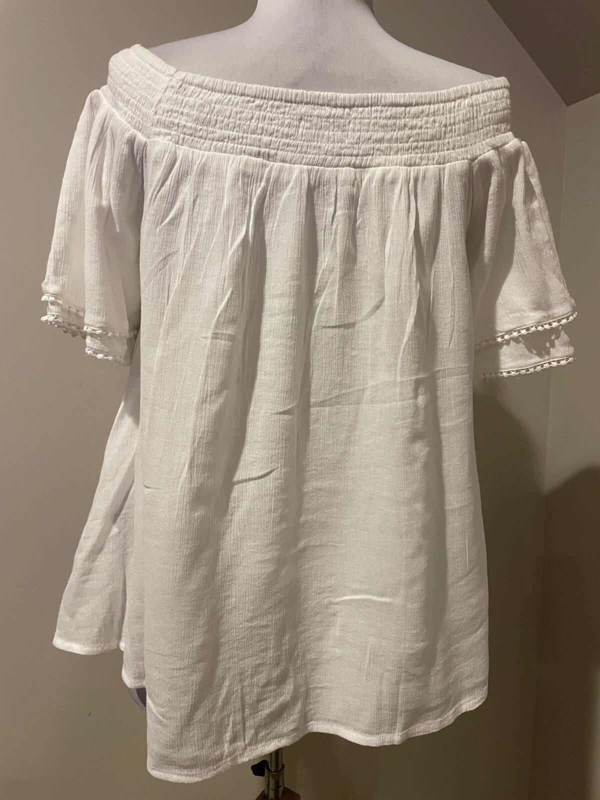 CROWN AND IVY Womens In The Groove Blouse Shirt Top NWT $59 – Sz Small