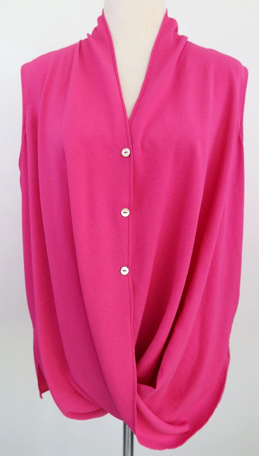 Joseph Ribkoff Sleeveless Button-Up Tulip Hem Azalea Pink Top Style 211262 Sz 12