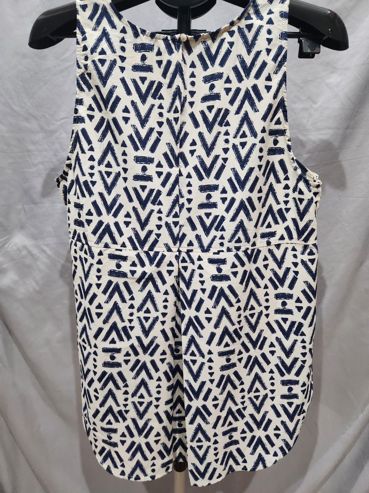 Faded Glory Size XL (16/18) Aztec Blue & White Geometric Pattern Tank Top