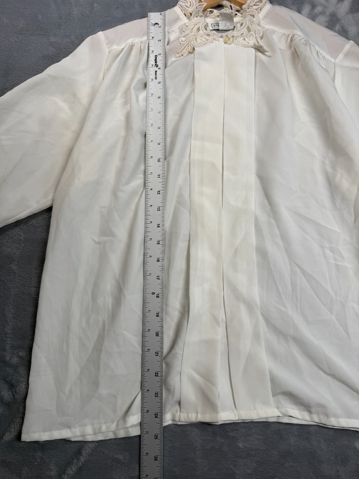 Vintage Impressions of California Blouse Top Womens 12 Beige Satin Lace Collar