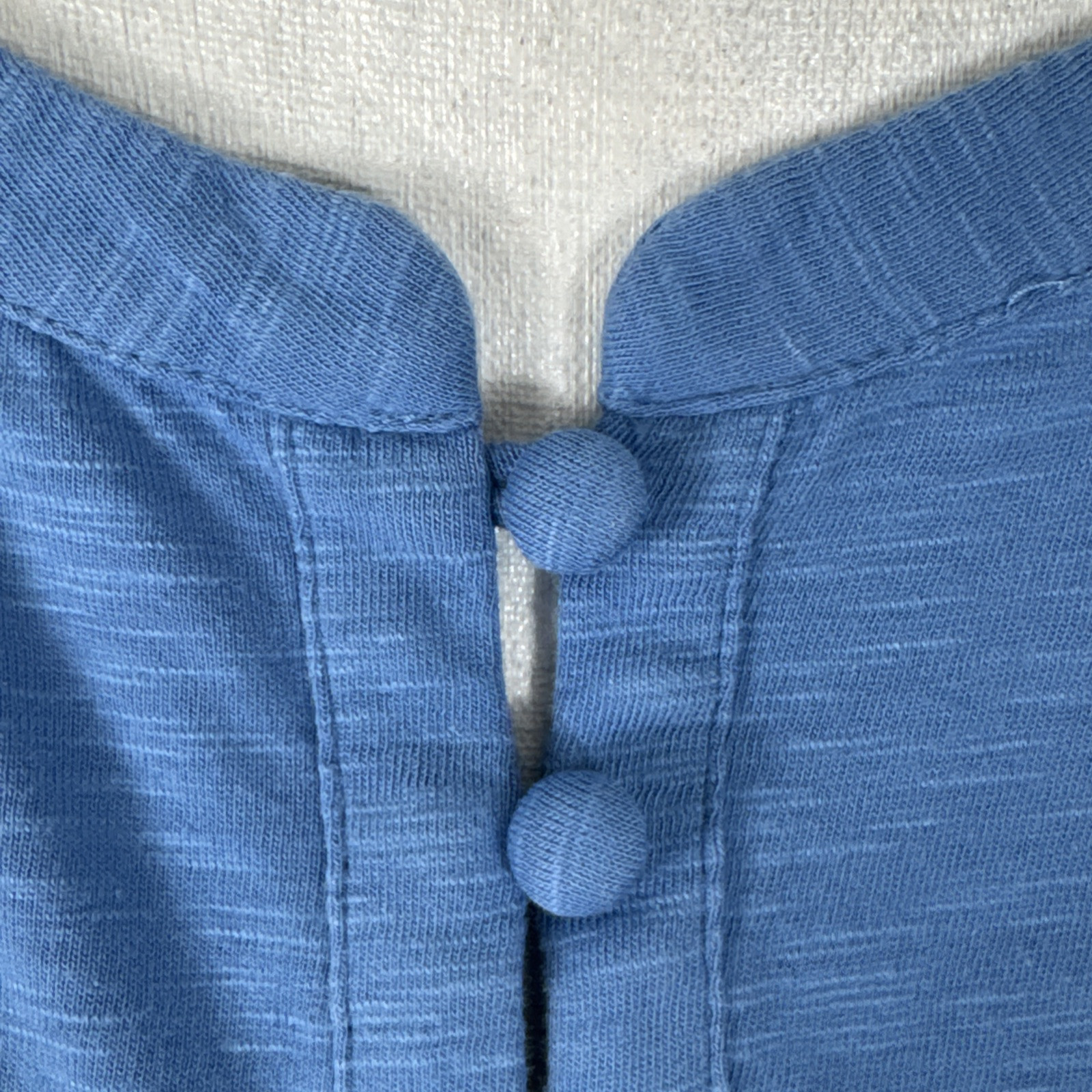 J. Jill Women’s M Popover Textured Button Tee Shirt Blue