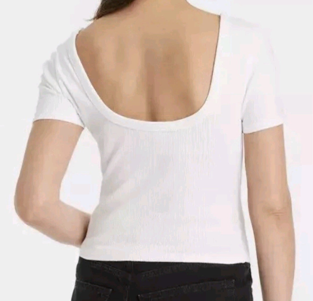 Universal Thread Women’s S Small White Ribbed Shrunken Short Sleeve Scoop Neck