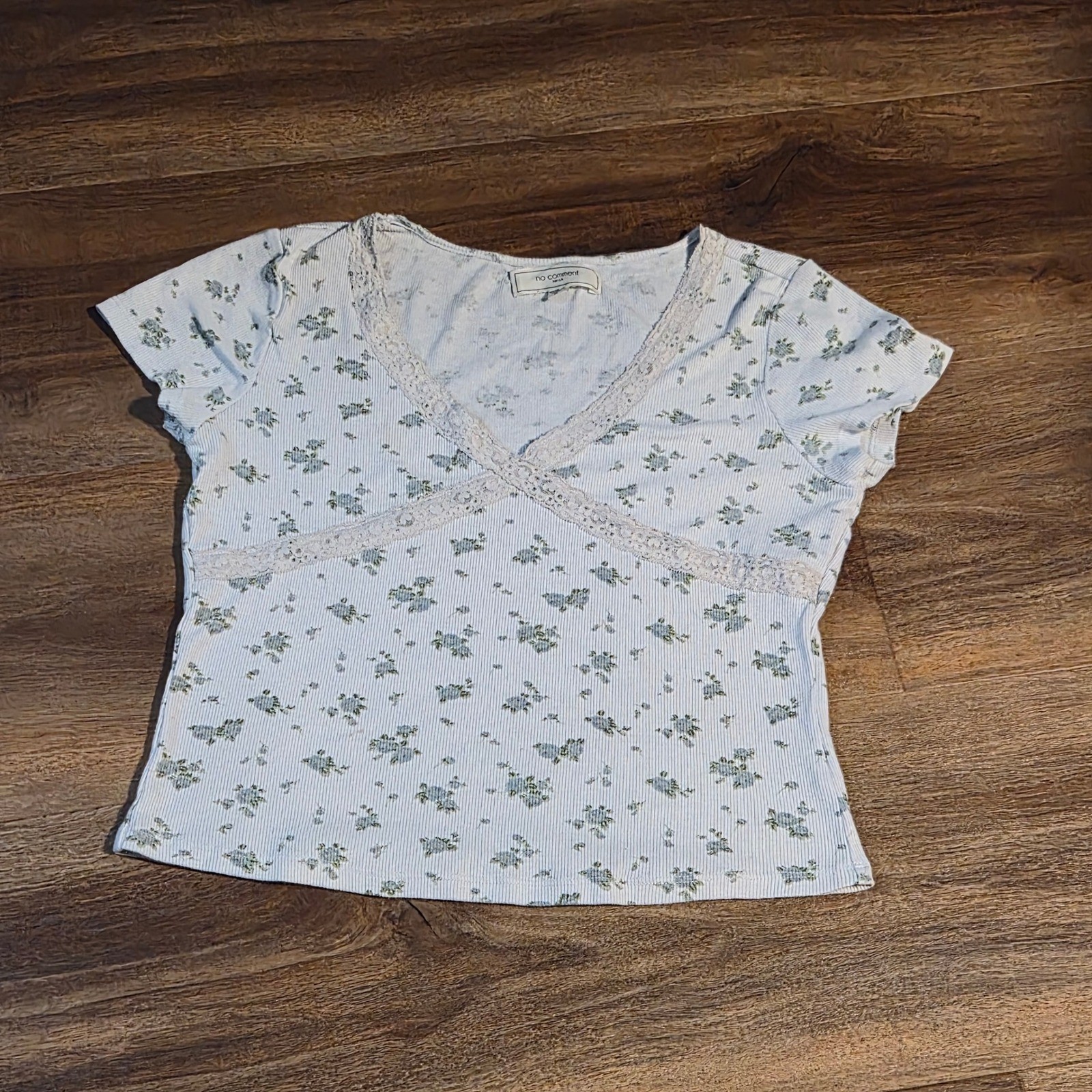No Comment NY-LA Womens Floral Lace Trim V-Neck Ribbed Short Sleeve Top Blue M