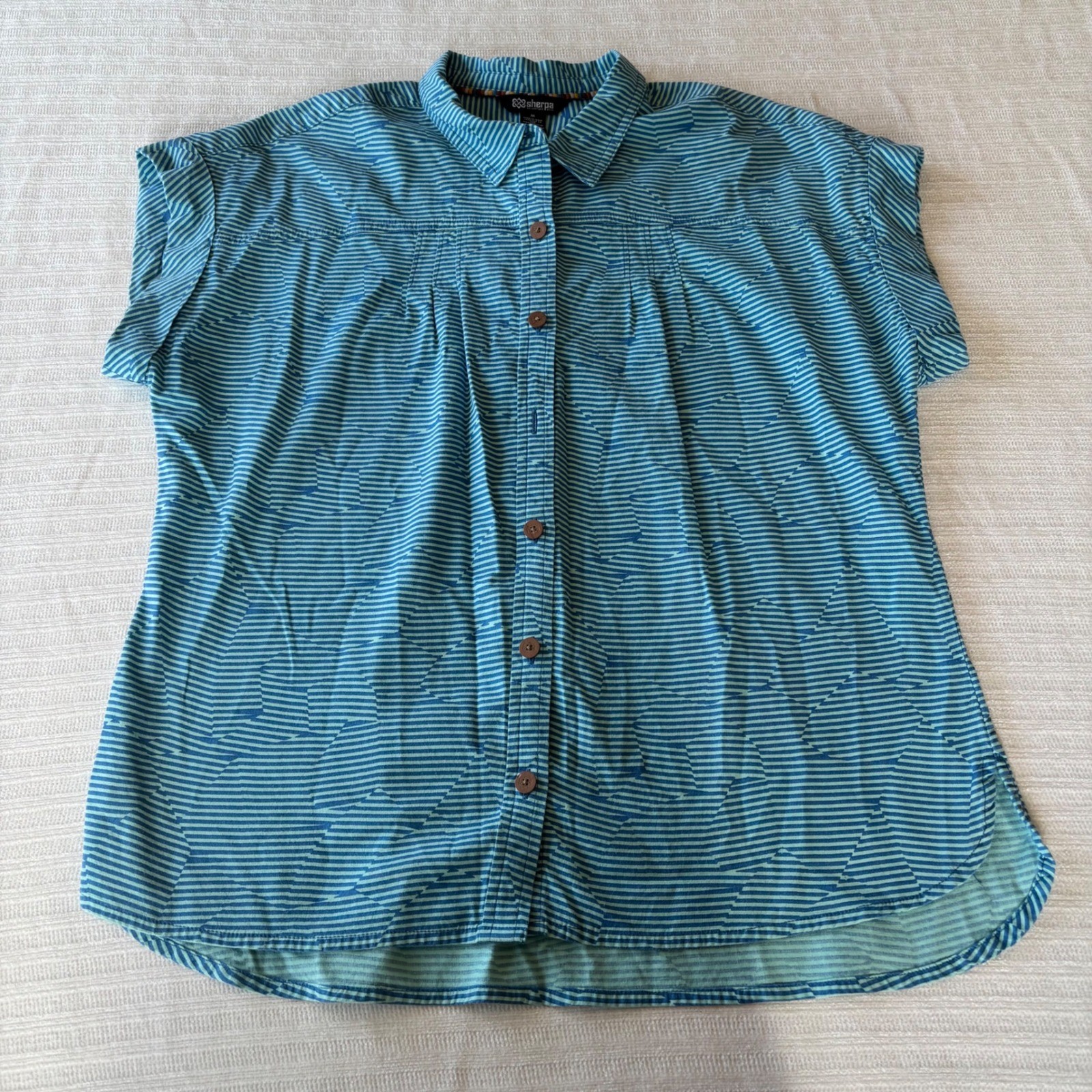 Sherpa Adventure Gear Blue Striped Organic Cotton Hemp Button Down Shirt M