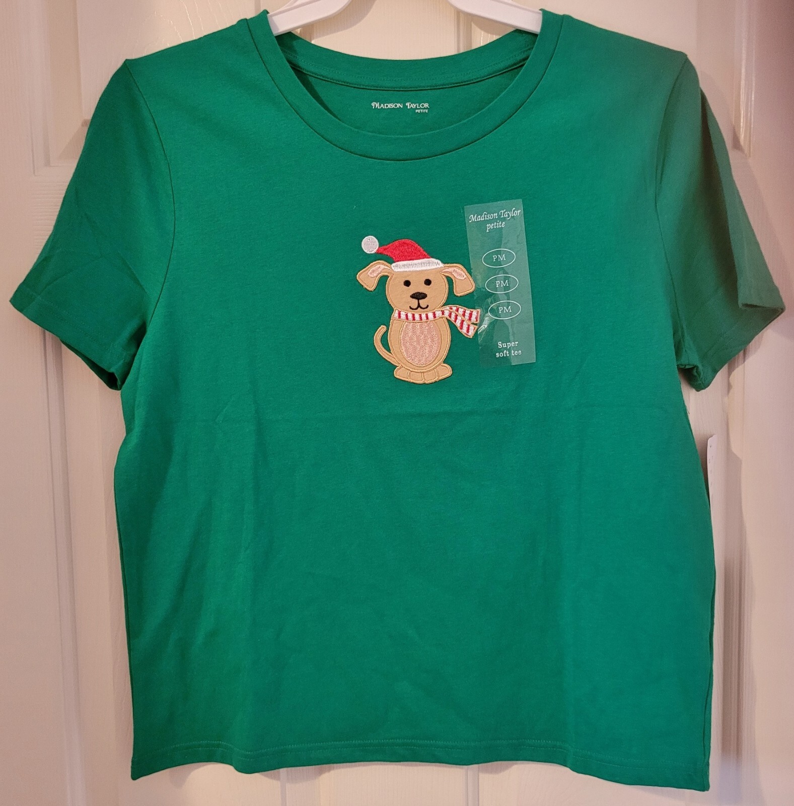 Madison Taylor Holiday TShirt~Short Sleeve ~ Christmas Dog ~Green~Petite ~NWT