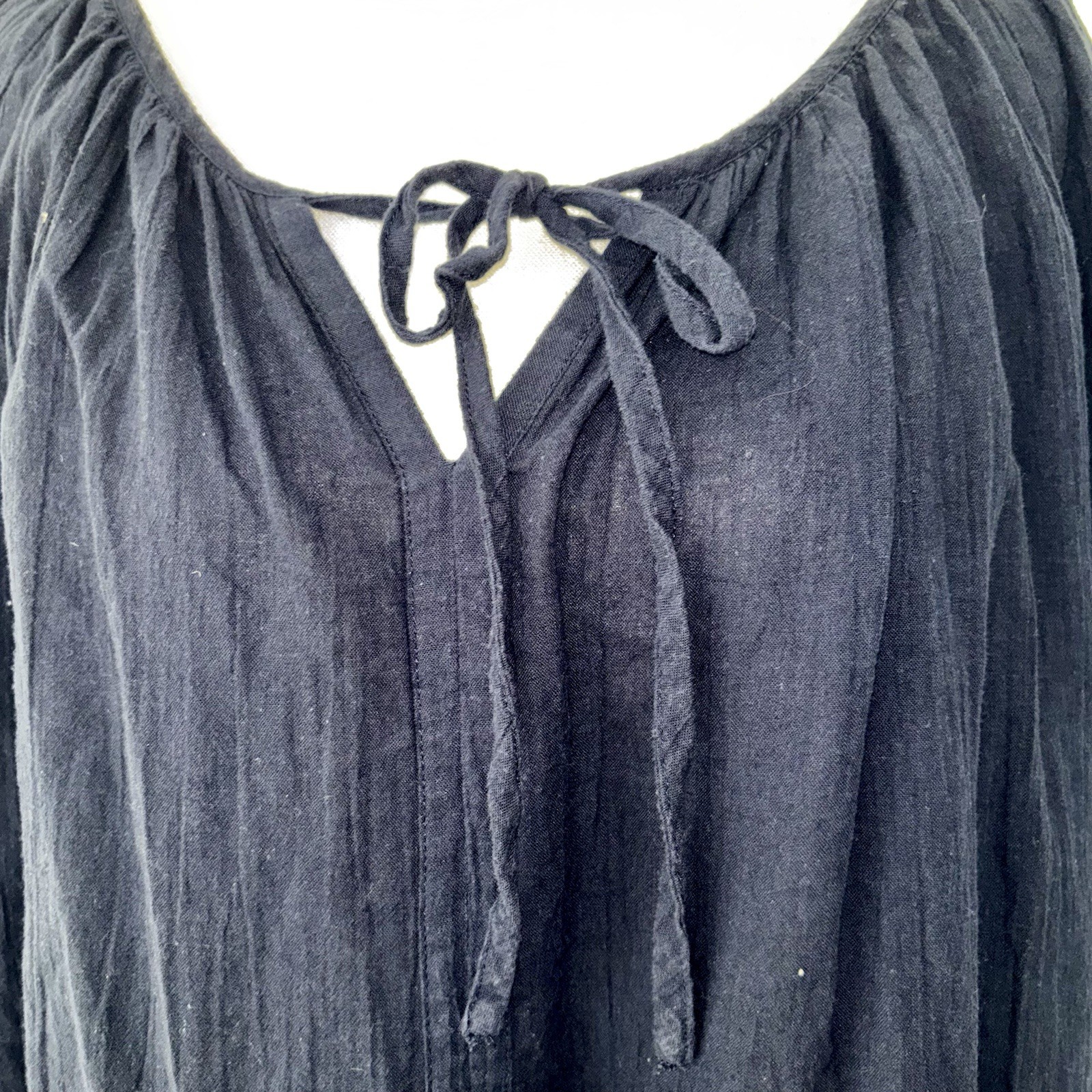 Virtuelle Floaty Navy Blue Top Size 22 cheesecloth plus flutter sleeve