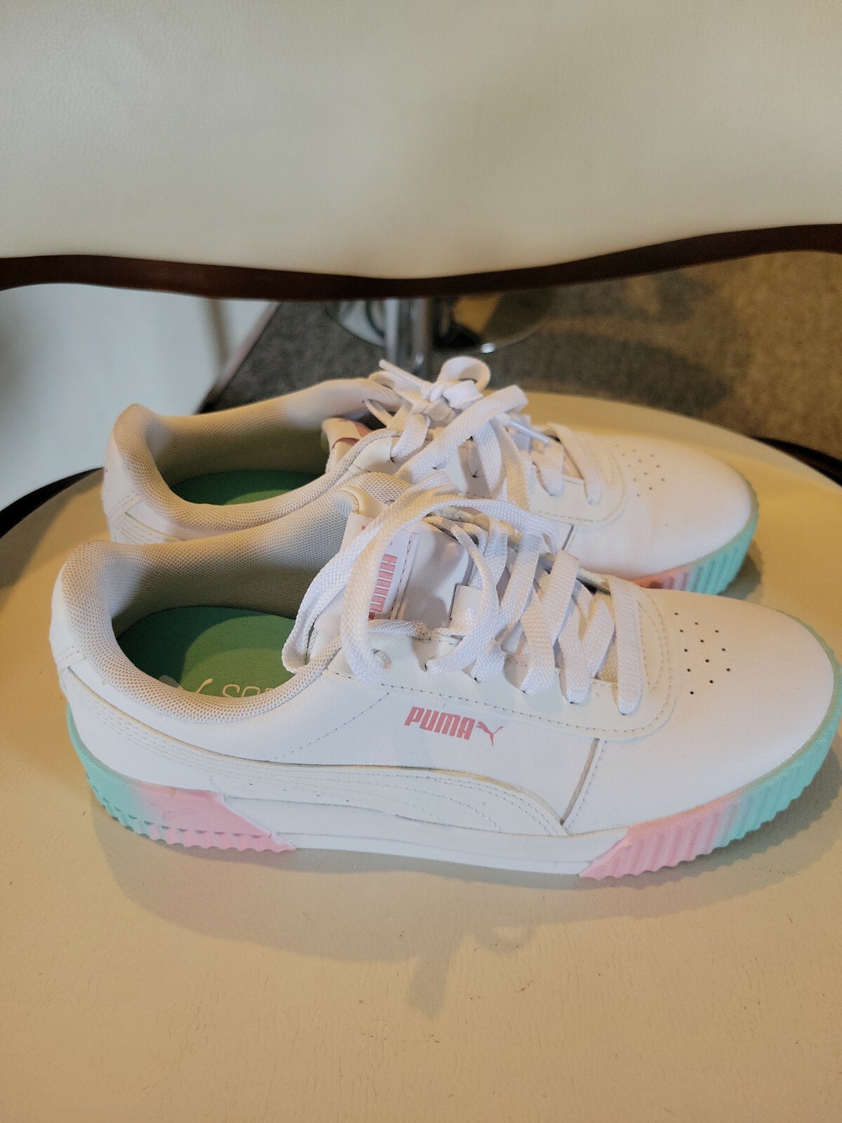 womens sneakers