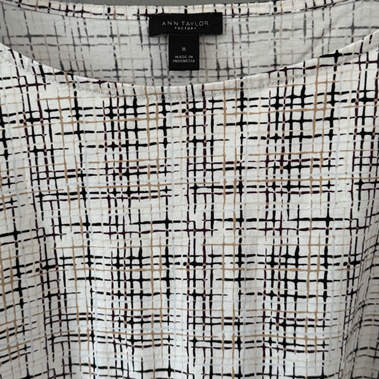 Ann Taylor Factory Women’s White/ Black/Gold Tie Waist Tunic Medium Top