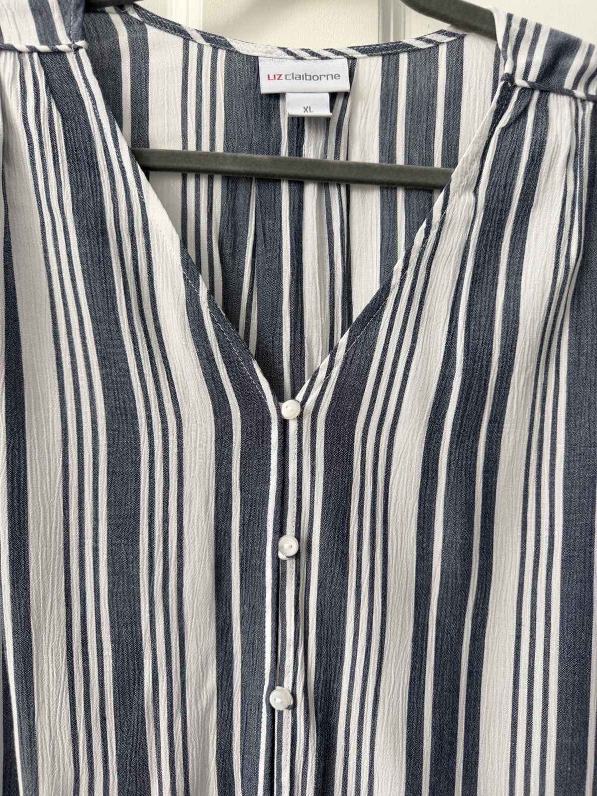 Liz Claiborne Blue/White Striped Button Up Top Size XL