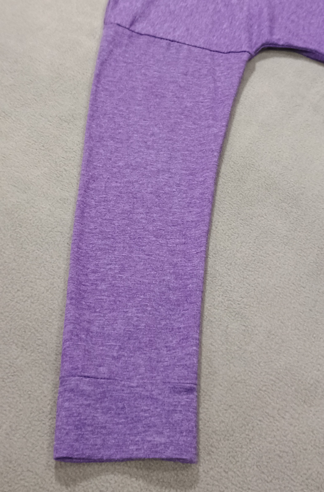 Women’s Lightweight Long Sleeve Pull Over With Pockets Size L Purple