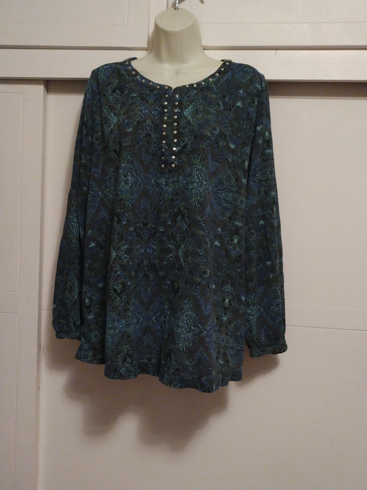Sun & Shadow Green Boho Studded Long Sleeve Tunic Womens Size Large Cotton Top