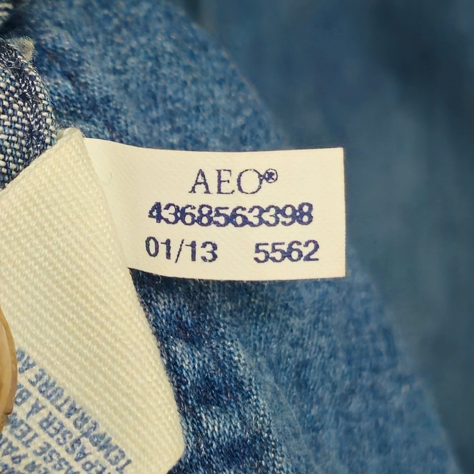 American Eagle AEO Blue Long Sleeve Denim Studded Button Shirt Womens Medium