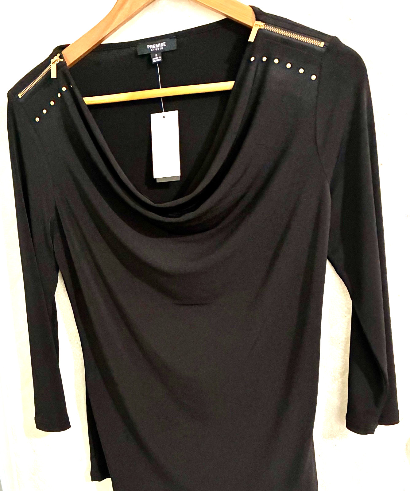 Premise Studio women’s Black Poly/spandex top with Swoop neck Zipper accent S NW