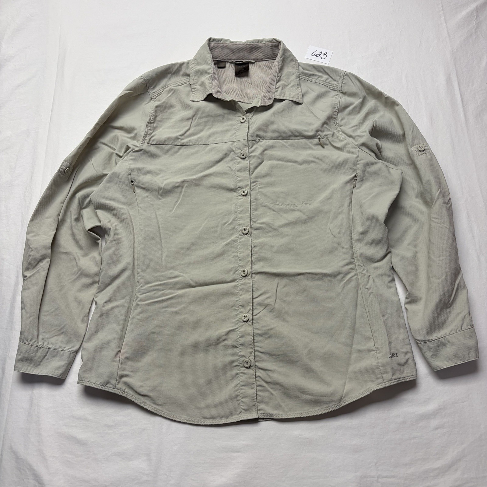 REI Button Up Shirt Women’s Size XL UPF 30+ Long Sleeve Collard Cream