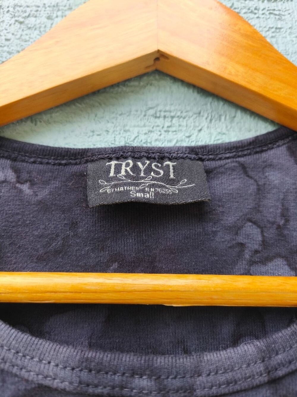 y2k Tryst 100% Cotton Tye Dye Bleach Floral Design 3/4 Sleeve Tee sz S Black
