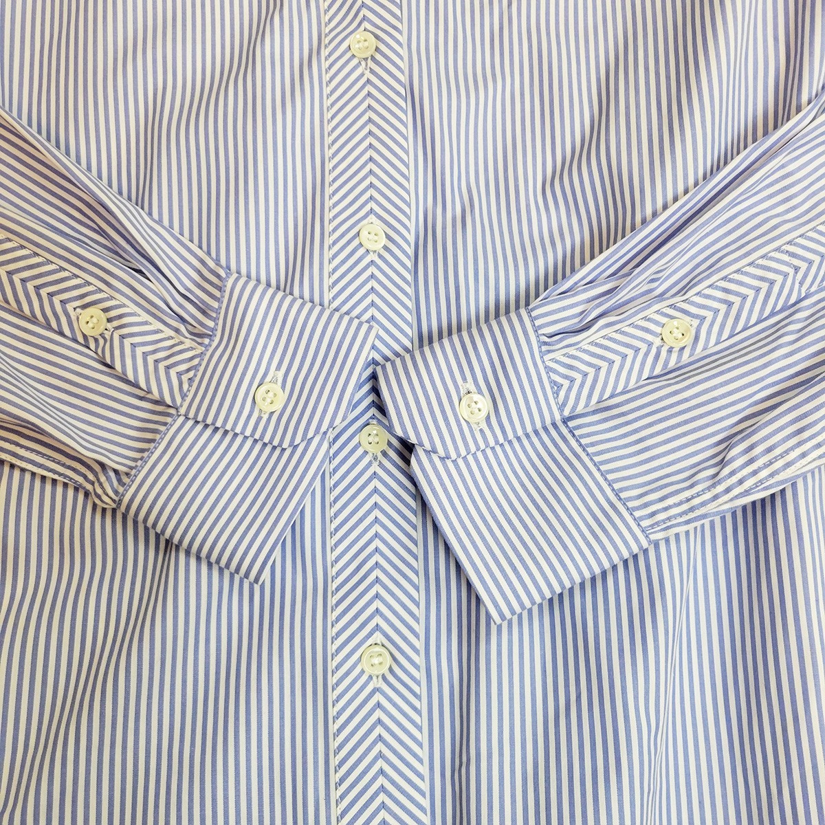 Figaret Paris light blue and white stripe w/ contrast button up shirt size 34 XS