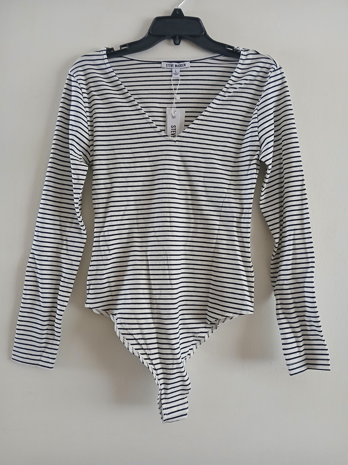Steve Madden Women’s Bodysuit Size M Navy & white striped 95%Cotton 5% Spandex