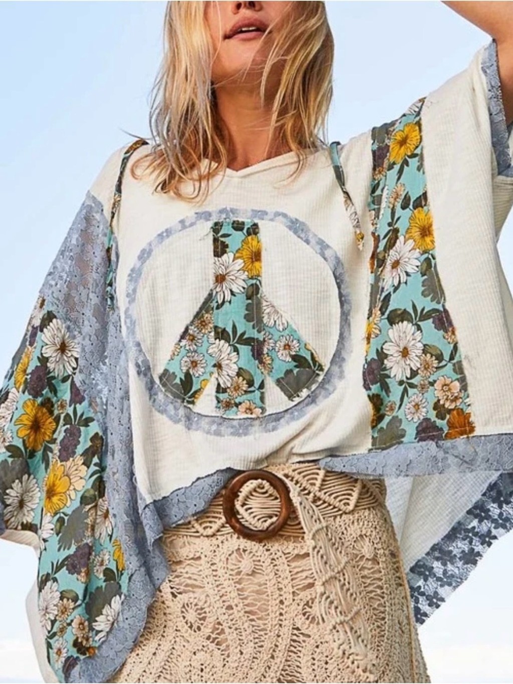 POL Fun & Peace Flowers Lace Appliqué Patchwork Hoodie Poncho Size Small