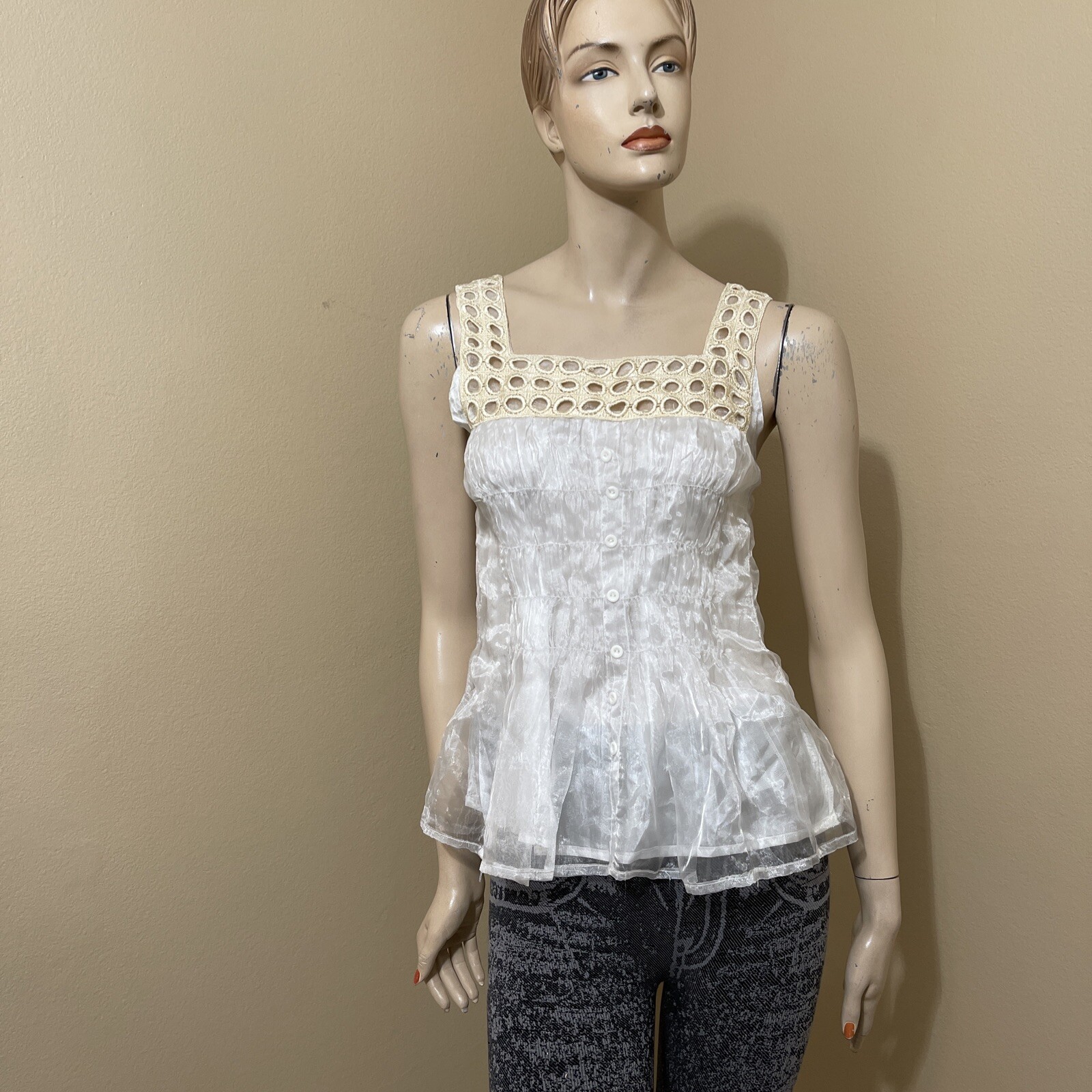 Women’s White Polyester Casual Summer Open Lined Sheer Button Size M Blouse Top