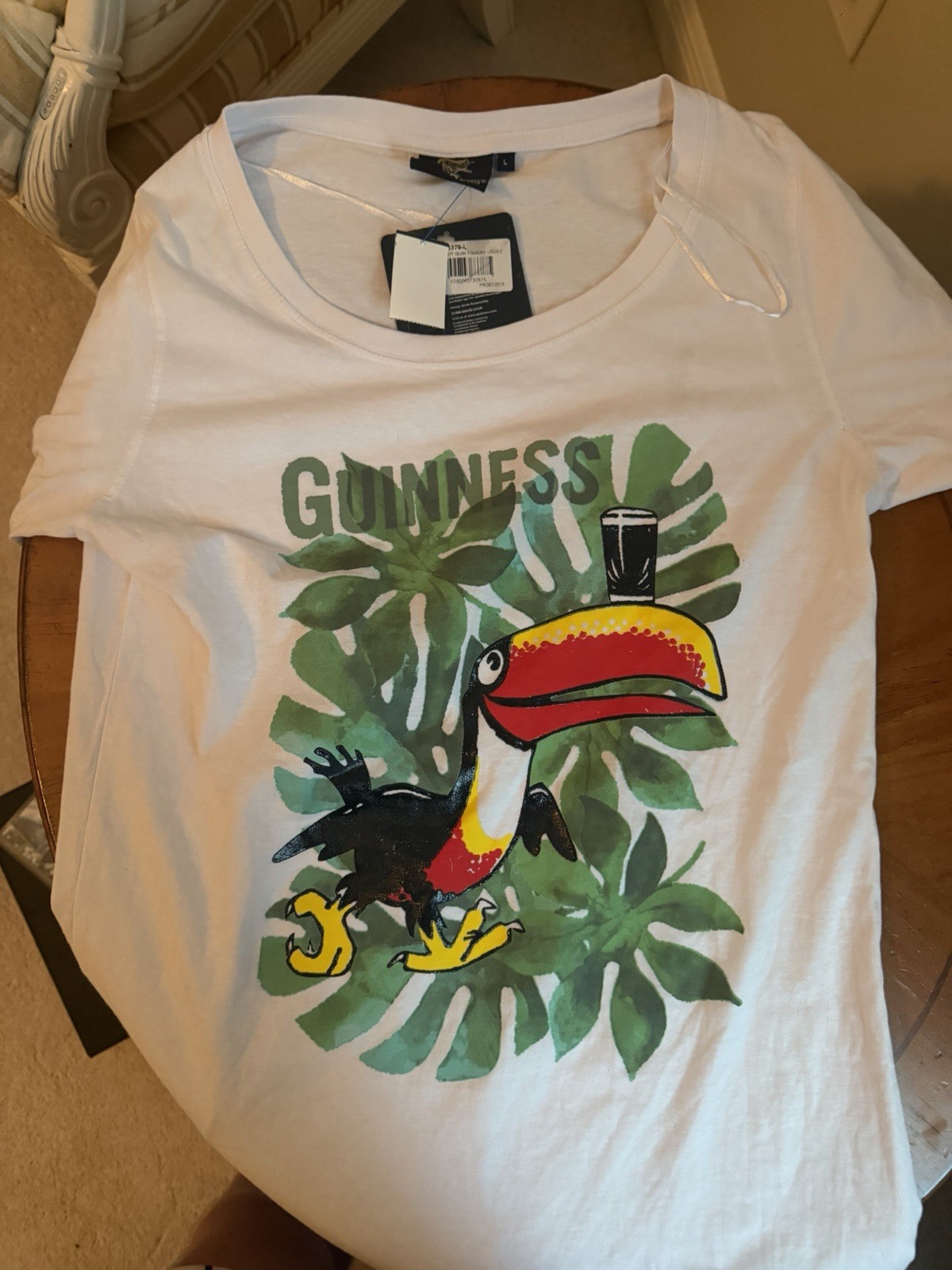 Ladies Guinness T-Shirt Size Large Brand New With Tags
