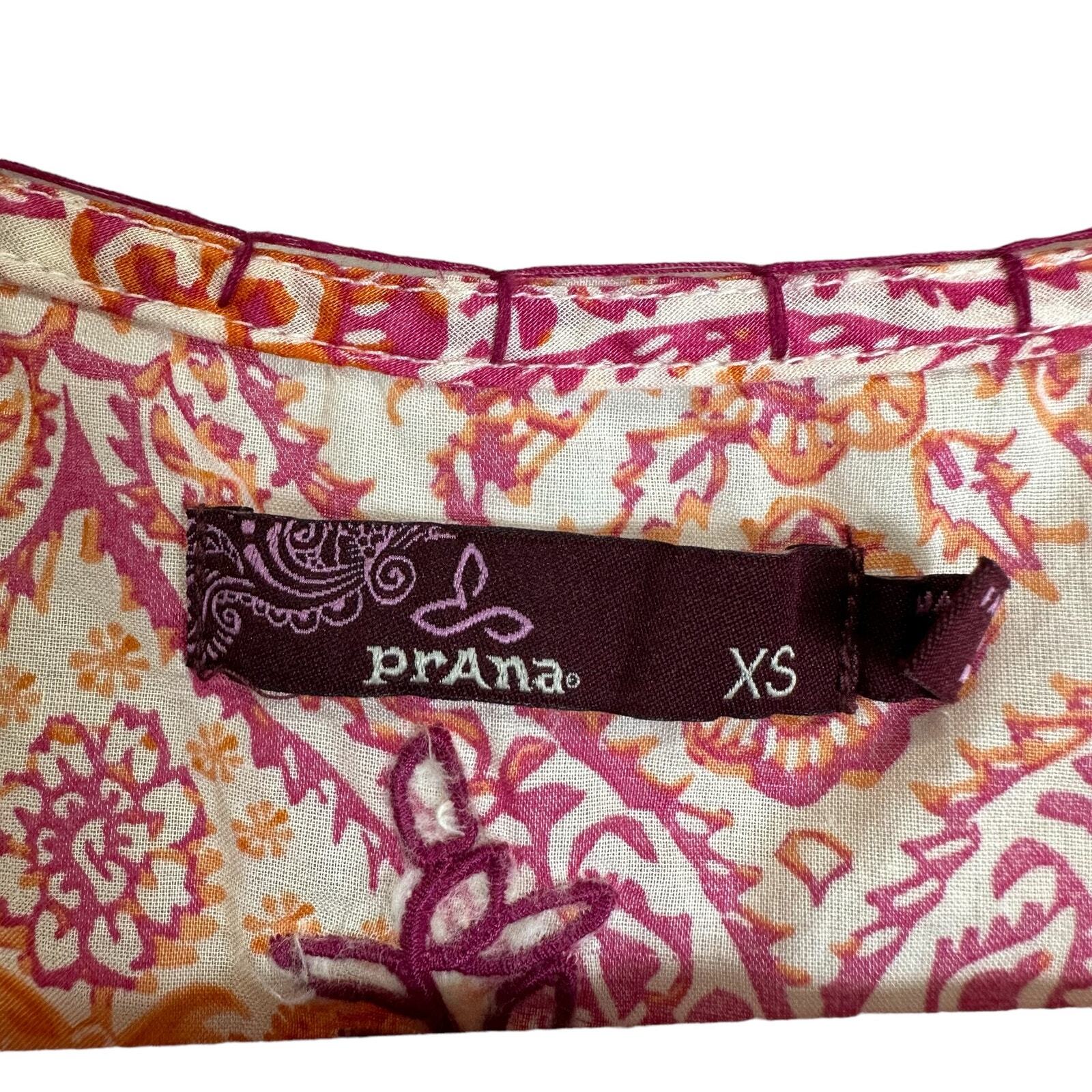 prAna Fall Floral Y2K Top Women’s sz. XS Orange Split Neck Embroidered Rose