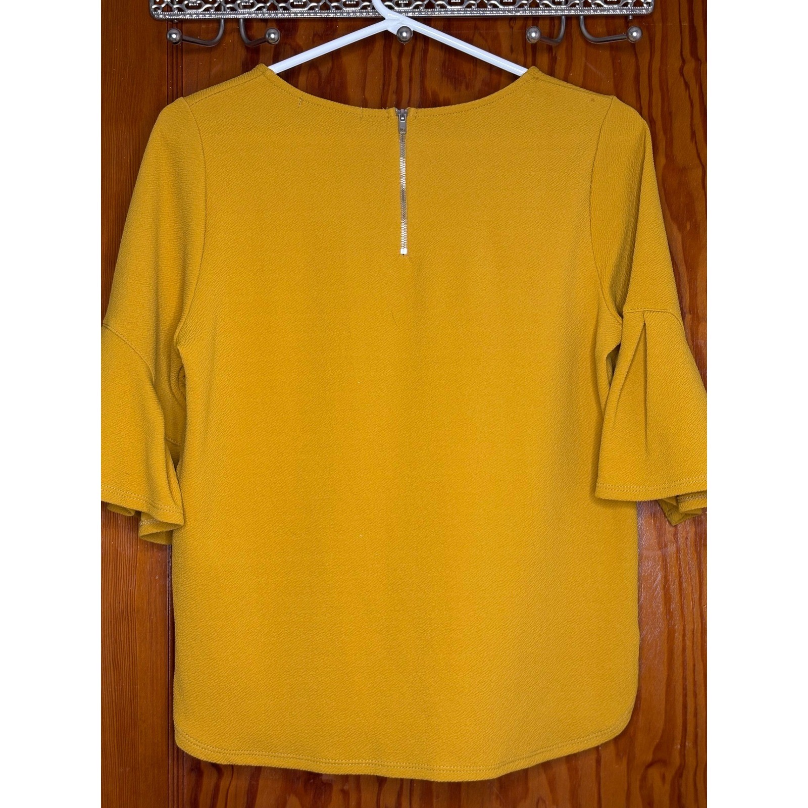 Green Envelope Blouse Women Size M Mustard Yellow NWT Bell Sleeve Textured Top