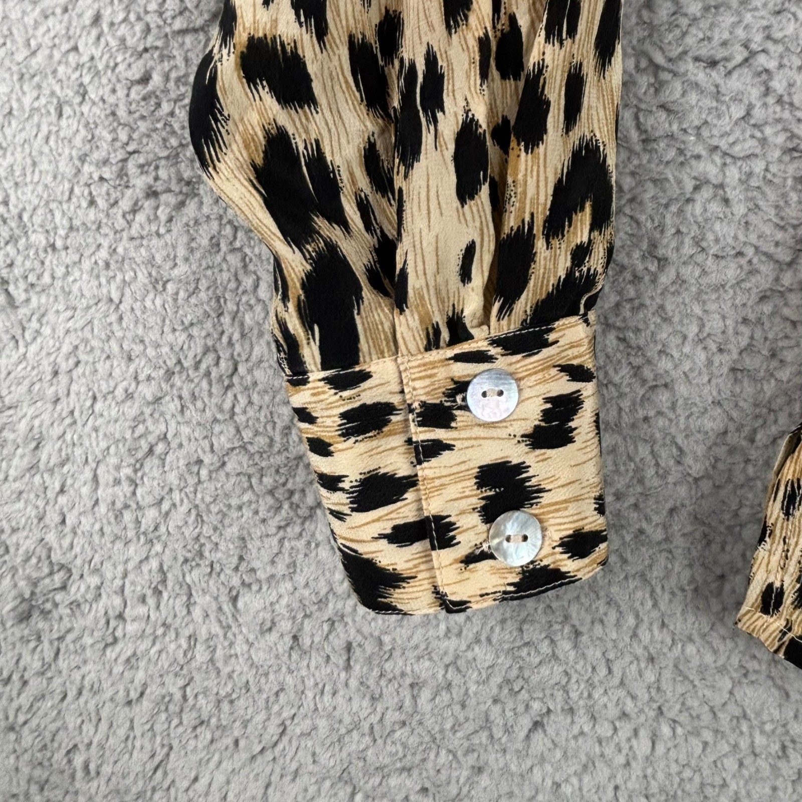 Vtg TESS Women’s Leopard Print 100% Silk Button Front Blouse Tagged Size 16 READ