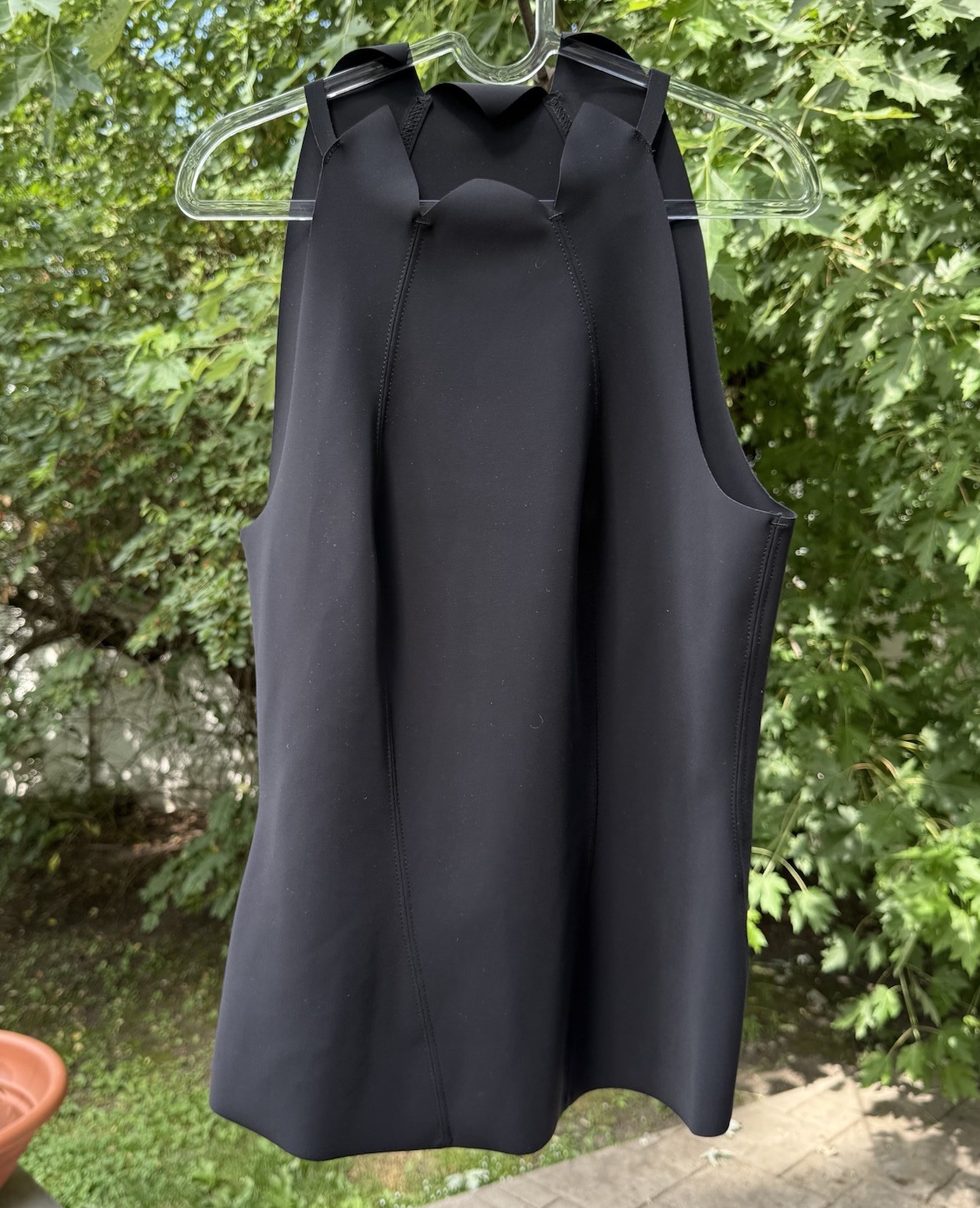 Maria Pinto Black Sculptural Stretch Sleeveless Top USA Made Size L Modern EUC